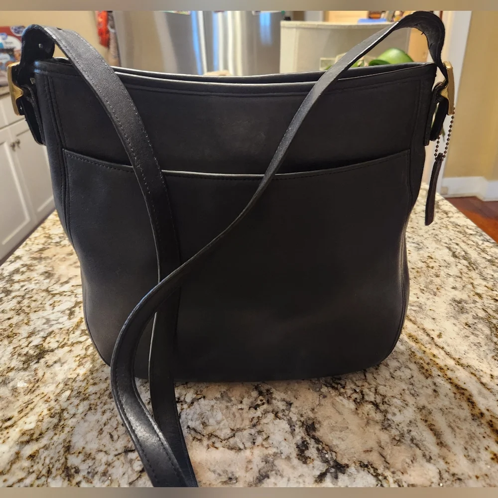 Coach Purse, Vintage Chelsea Hobo bag. Soft Thick black leather A9D 6003 Y2K